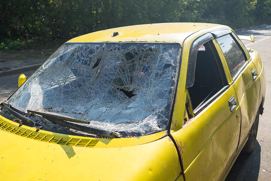 Call 502-804-5605 to Scrap a Totaled Car in or around Louisville, Kentucky.